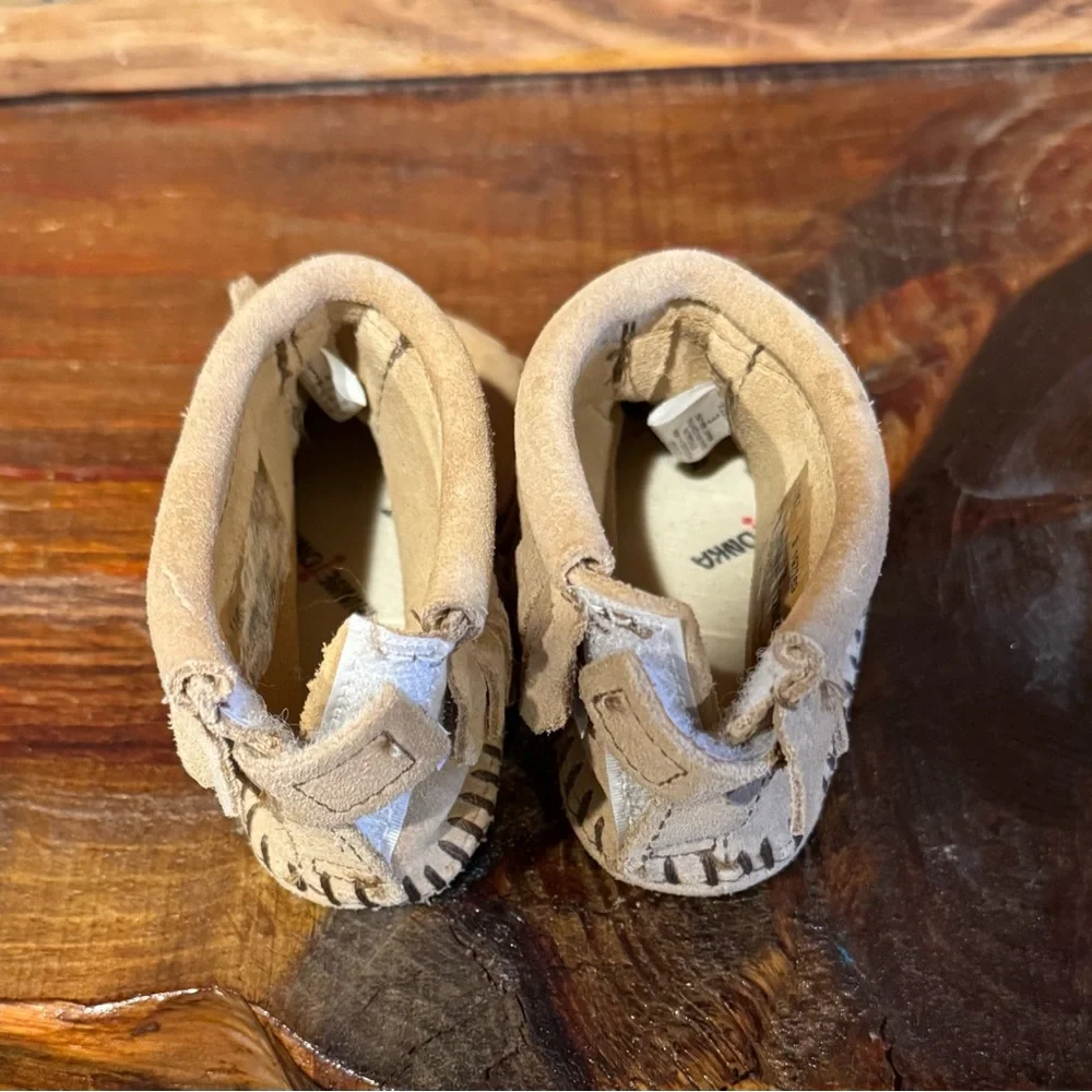 Infants Minnetonka Back Flap Bootie